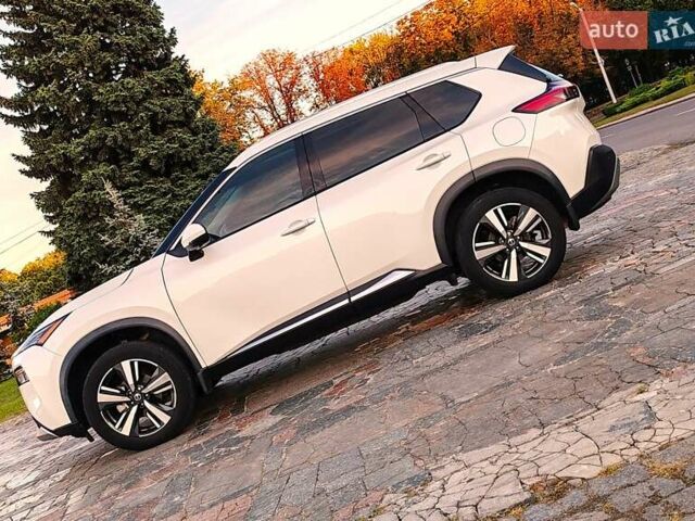 Белый Ниссан Rogue, объемом двигателя 2.49 л и пробегом 85 тыс. км за 24999 $, фото 5 на Automoto.ua