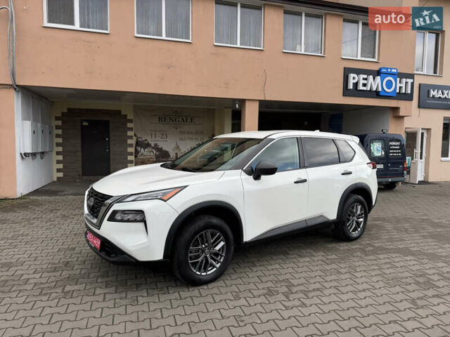 Білий Ніссан Rogue, об'ємом двигуна 2.5 л та пробігом 147 тис. км за 18900 $, фото 3 на Automoto.ua