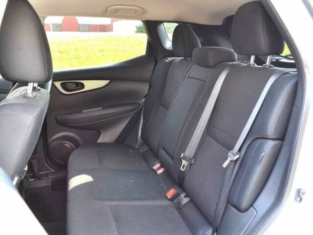 Белый Ниссан Rogue, объемом двигателя 2 л и пробегом 12 тыс. км за 16200 $, фото 10 на Automoto.ua