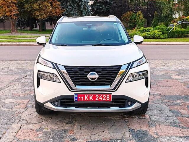 Белый Ниссан Rogue, объемом двигателя 2.49 л и пробегом 85 тыс. км за 24999 $, фото 1 на Automoto.ua