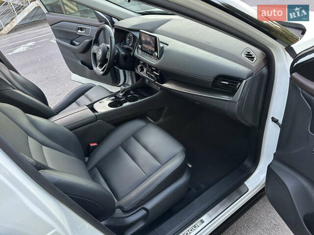 Білий Ніссан Rogue, об'ємом двигуна 2.5 л та пробігом 39 тис. км за 23900 $, фото 34 на Automoto.ua