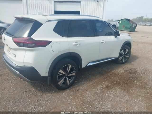 Білий Ніссан Rogue, об'ємом двигуна 2.5 л та пробігом 64 тис. км за 16000 $, фото 2 на Automoto.ua