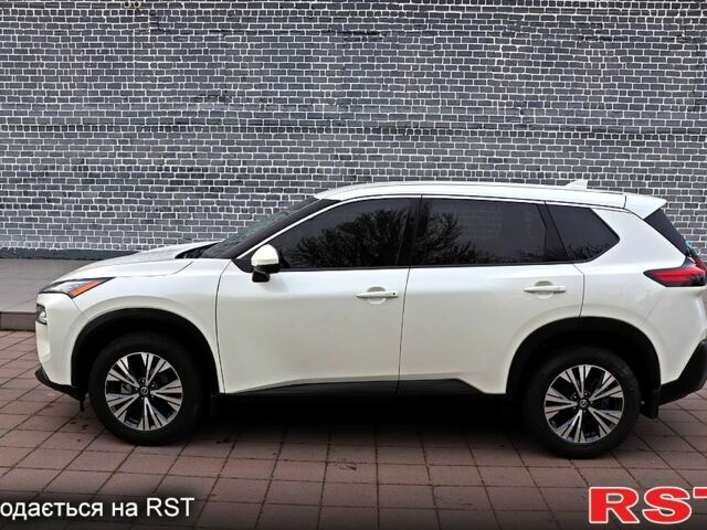 Белый Ниссан Rogue, объемом двигателя 2.5 л и пробегом 83 тыс. км за 22555 $, фото 2 на Automoto.ua