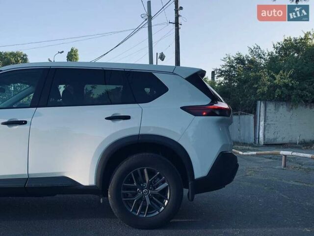 Белый Ниссан Rogue, объемом двигателя 2.49 л и пробегом 38 тыс. км за 20999 $, фото 6 на Automoto.ua