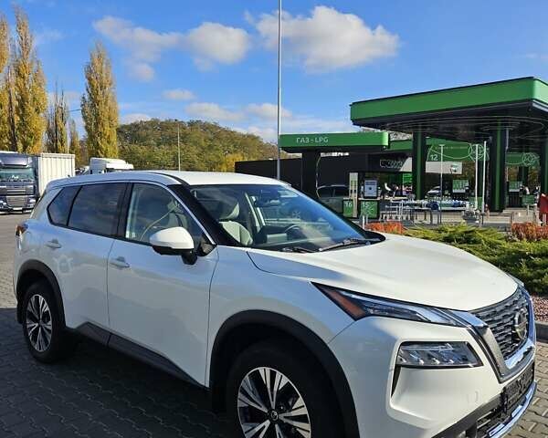 Белый Ниссан Rogue, объемом двигателя 2.49 л и пробегом 79 тыс. км за 21500 $, фото 5 на Automoto.ua