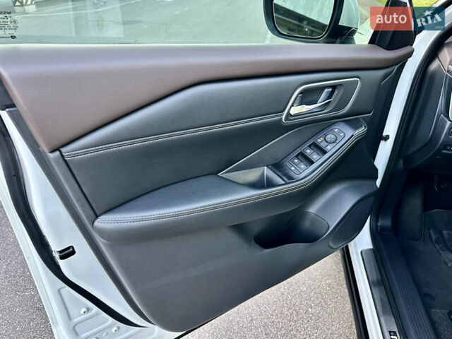 Білий Ніссан Rogue, об'ємом двигуна 2.5 л та пробігом 39 тис. км за 23900 $, фото 21 на Automoto.ua