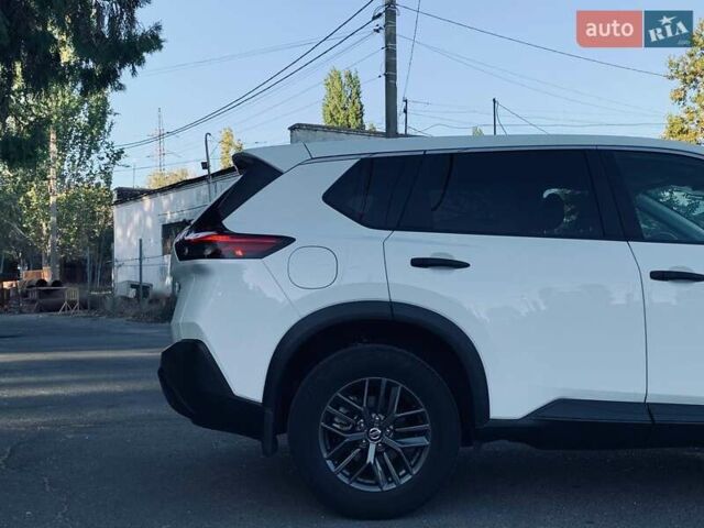 Белый Ниссан Rogue, объемом двигателя 2.49 л и пробегом 38 тыс. км за 20999 $, фото 14 на Automoto.ua