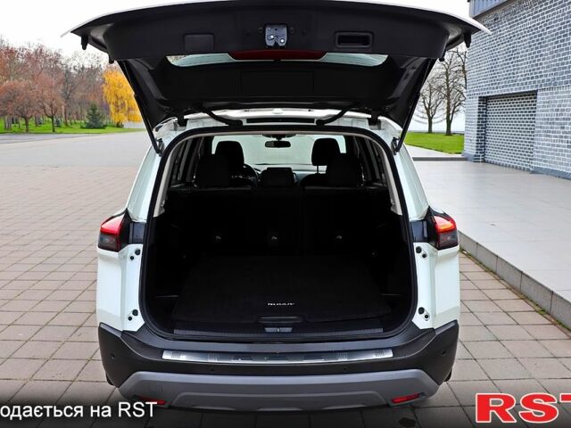 Белый Ниссан Rogue, объемом двигателя 2.5 л и пробегом 83 тыс. км за 22555 $, фото 10 на Automoto.ua