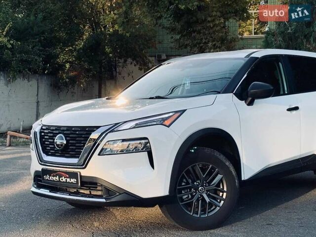 Белый Ниссан Rogue, объемом двигателя 2.49 л и пробегом 38 тыс. км за 20999 $, фото 3 на Automoto.ua