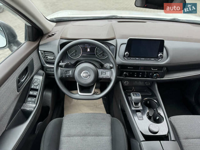 Білий Ніссан Rogue, об'ємом двигуна 2.5 л та пробігом 147 тис. км за 18900 $, фото 28 на Automoto.ua