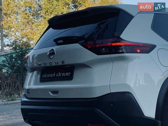 Белый Ниссан Rogue, объемом двигателя 2.49 л и пробегом 38 тыс. км за 20999 $, фото 11 на Automoto.ua