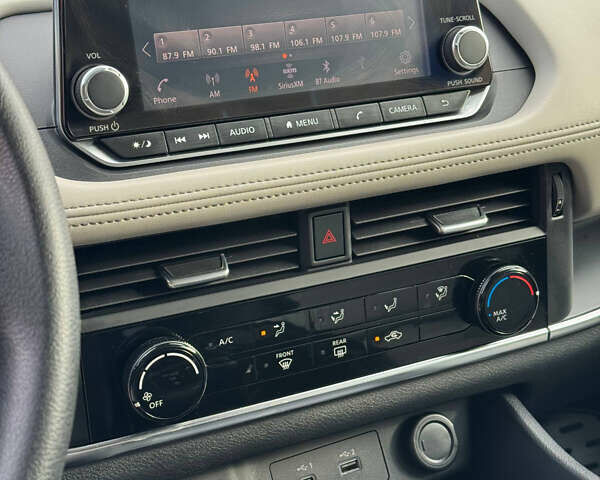 Белый Ниссан Rogue, объемом двигателя 2.5 л и пробегом 85 тыс. км за 20500 $, фото 15 на Automoto.ua