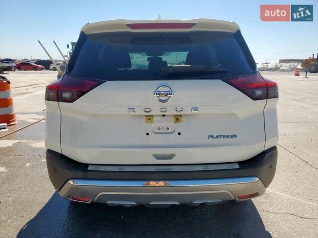 Белый Ниссан Rogue, объемом двигателя 2.49 л и пробегом 171 тыс. км за 6600 $, фото 5 на Automoto.ua