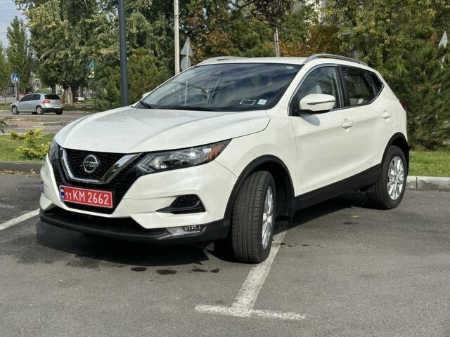 Белый Ниссан Rogue, объемом двигателя 2 л и пробегом 84 тыс. км за 16500 $, фото 2 на Automoto.ua