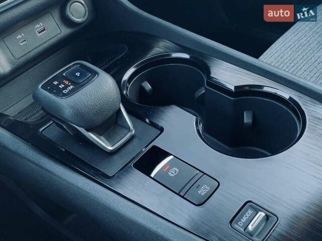 Белый Ниссан Rogue, объемом двигателя 2.49 л и пробегом 38 тыс. км за 20999 $, фото 38 на Automoto.ua