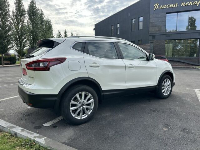 Белый Ниссан Rogue, объемом двигателя 2 л и пробегом 84 тыс. км за 16500 $, фото 7 на Automoto.ua