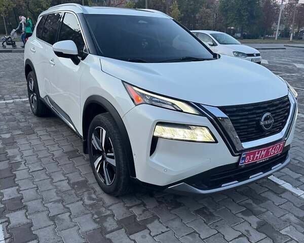 Белый Ниссан Rogue, объемом двигателя 0 л и пробегом 35 тыс. км за 24800 $, фото 13 на Automoto.ua