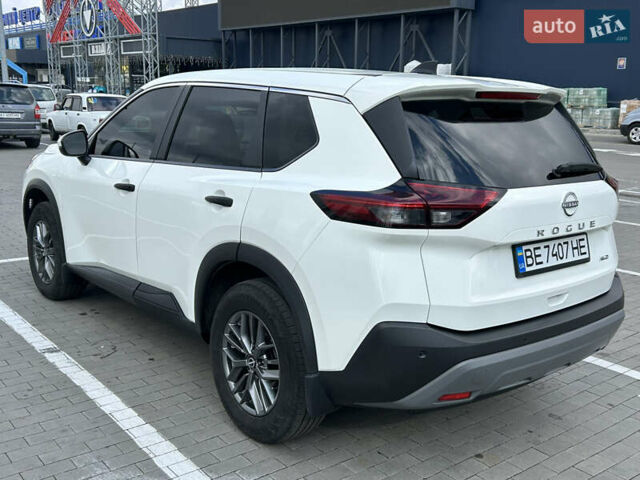 Білий Ніссан Rogue, об'ємом двигуна 2.49 л та пробігом 65 тис. км за 23500 $, фото 4 на Automoto.ua