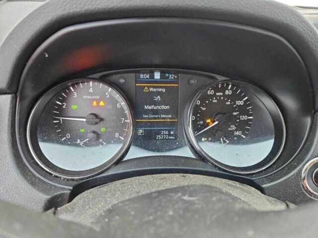 Білий Ніссан Rogue, об'ємом двигуна 2 л та пробігом 41 тис. км за 5000 $, фото 8 на Automoto.ua