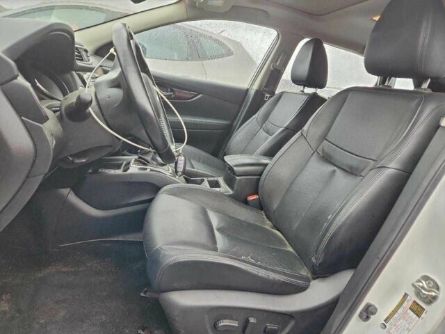 Білий Ніссан Rogue, об'ємом двигуна 2 л та пробігом 41 тис. км за 5000 $, фото 6 на Automoto.ua