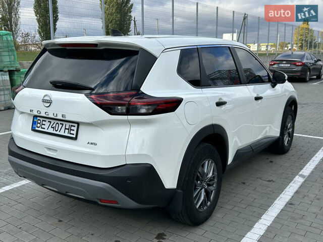 Білий Ніссан Rogue, об'ємом двигуна 2.49 л та пробігом 65 тис. км за 23500 $, фото 6 на Automoto.ua