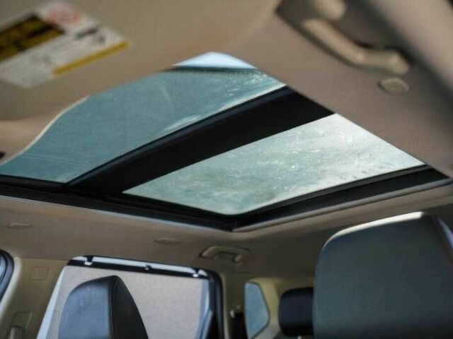 Белый Ниссан Rogue, объемом двигателя 1.5 л и пробегом 35 тыс. км за 12500 $, фото 15 на Automoto.ua