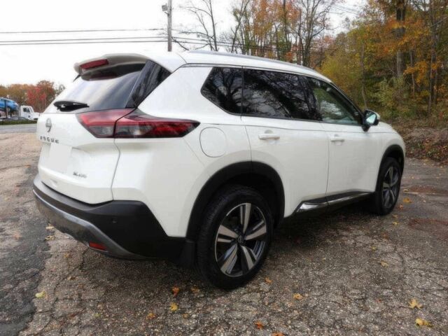 Белый Ниссан Rogue, объемом двигателя 1.5 л и пробегом 27 тыс. км за 20000 $, фото 7 на Automoto.ua