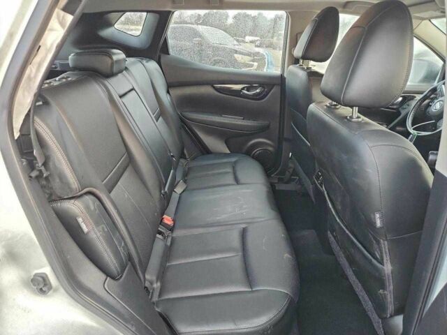 Білий Ніссан Rogue, об'ємом двигуна 2 л та пробігом 41 тис. км за 5000 $, фото 10 на Automoto.ua