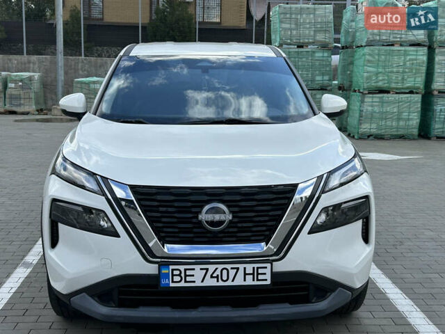 Білий Ніссан Rogue, об'ємом двигуна 2.49 л та пробігом 65 тис. км за 23500 $, фото 1 на Automoto.ua