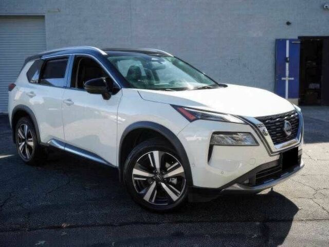 Белый Ниссан Rogue, объемом двигателя 1.5 л и пробегом 35 тыс. км за 12500 $, фото 2 на Automoto.ua