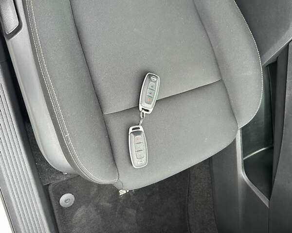 Білий Ніссан Rogue, об'ємом двигуна 1.5 л та пробігом 92 тис. км за 18900 $, фото 23 на Automoto.ua