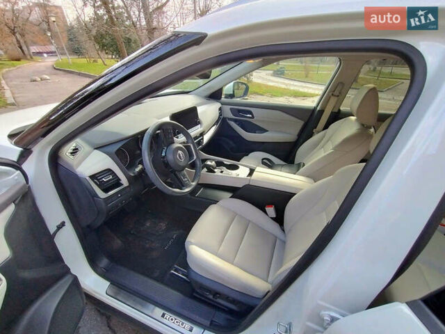 Білий Ніссан Rogue, об'ємом двигуна 1.5 л та пробігом 33 тис. км за 23800 $, фото 16 на Automoto.ua