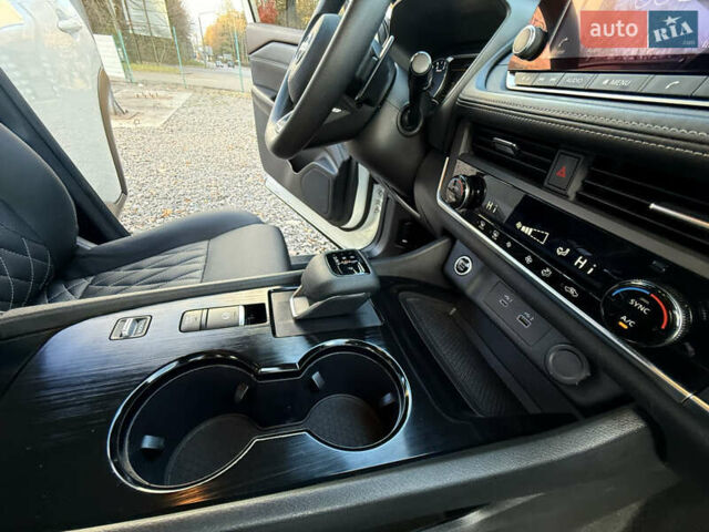 Белый Ниссан Rogue, объемом двигателя 1.5 л и пробегом 39 тыс. км за 21999 $, фото 44 на Automoto.ua