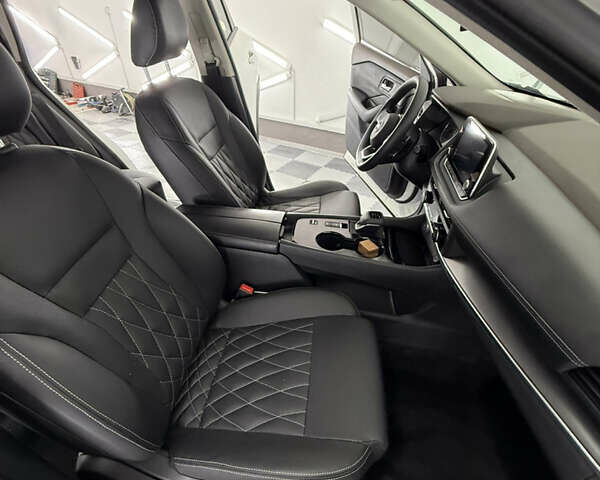 Белый Ниссан Rogue, объемом двигателя 1.5 л и пробегом 39 тыс. км за 21999 $, фото 79 на Automoto.ua