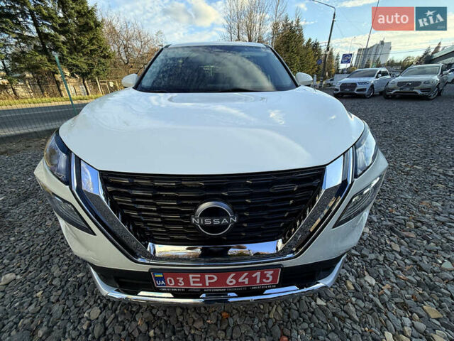 Белый Ниссан Rogue, объемом двигателя 1.5 л и пробегом 39 тыс. км за 21999 $, фото 91 на Automoto.ua