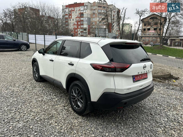 Білий Ніссан Rogue, об'ємом двигуна 1.5 л та пробігом 92 тис. км за 18900 $, фото 8 на Automoto.ua