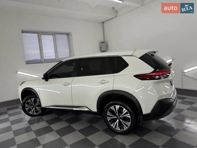 Белый Ниссан Rogue, объемом двигателя 1.5 л и пробегом 39 тыс. км за 21999 $, фото 22 на Automoto.ua