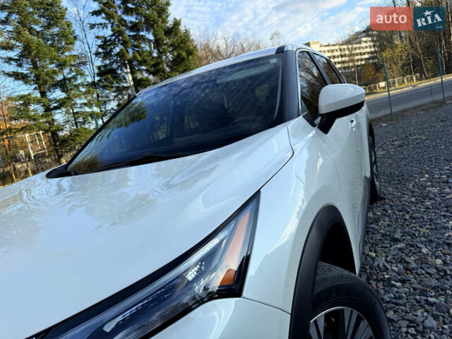 Белый Ниссан Rogue, объемом двигателя 1.5 л и пробегом 39 тыс. км за 21999 $, фото 96 на Automoto.ua