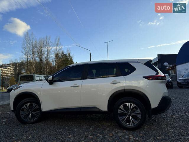 Белый Ниссан Rogue, объемом двигателя 1.5 л и пробегом 39 тыс. км за 21999 $, фото 18 на Automoto.ua