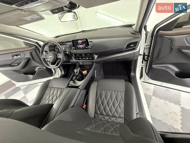 Белый Ниссан Rogue, объемом двигателя 1.5 л и пробегом 39 тыс. км за 21999 $, фото 55 на Automoto.ua