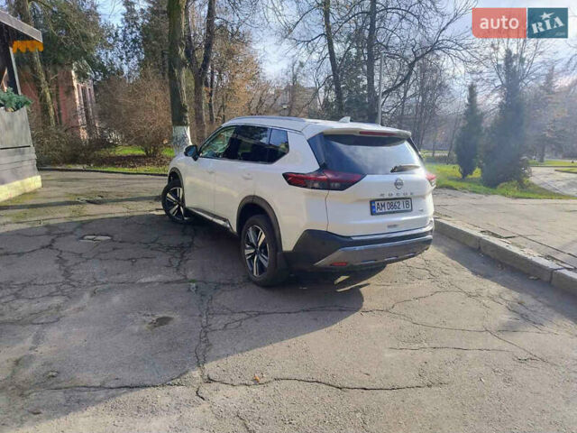 Білий Ніссан Rogue, об'ємом двигуна 1.5 л та пробігом 33 тис. км за 23800 $, фото 6 на Automoto.ua