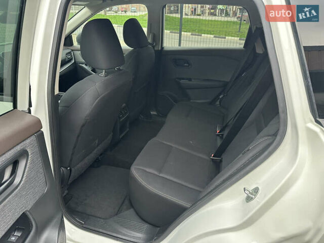 Білий Ніссан Rogue, об'ємом двигуна 1.5 л та пробігом 92 тис. км за 18900 $, фото 17 на Automoto.ua