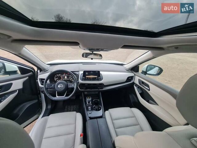 Белый Ниссан Rogue, объемом двигателя 1.5 л и пробегом 24 тыс. км за 24800 $, фото 8 на Automoto.ua