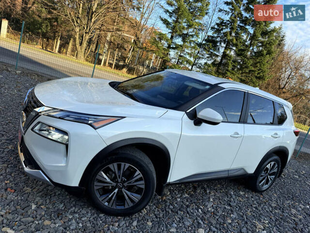 Белый Ниссан Rogue, объемом двигателя 1.5 л и пробегом 39 тыс. км за 21999 $, фото 99 на Automoto.ua