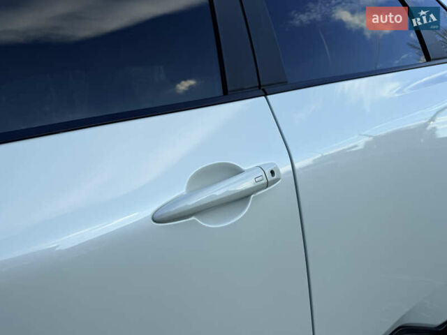 Белый Ниссан Rogue, объемом двигателя 1.5 л и пробегом 39 тыс. км за 21999 $, фото 97 на Automoto.ua