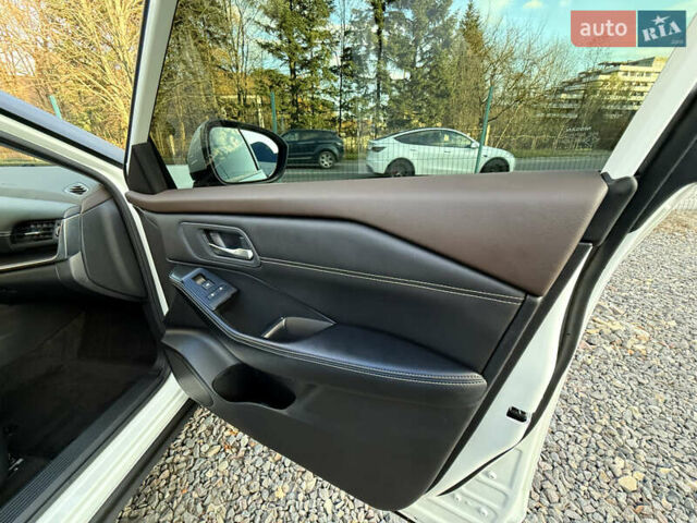 Белый Ниссан Rogue, объемом двигателя 1.5 л и пробегом 39 тыс. км за 21999 $, фото 44 на Automoto.ua