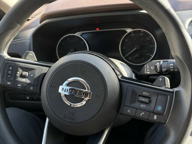 Белый Ниссан Rogue, объемом двигателя 1.5 л и пробегом 36 тыс. км за 19500 $, фото 10 на Automoto.ua