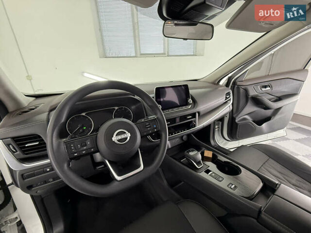 Белый Ниссан Rogue, объемом двигателя 1.5 л и пробегом 39 тыс. км за 21999 $, фото 32 на Automoto.ua