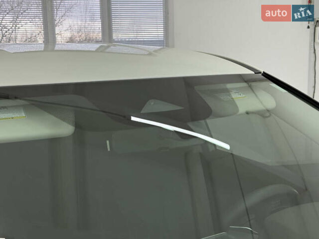 Белый Ниссан Rogue, объемом двигателя 1.5 л и пробегом 39 тыс. км за 21999 $, фото 85 на Automoto.ua