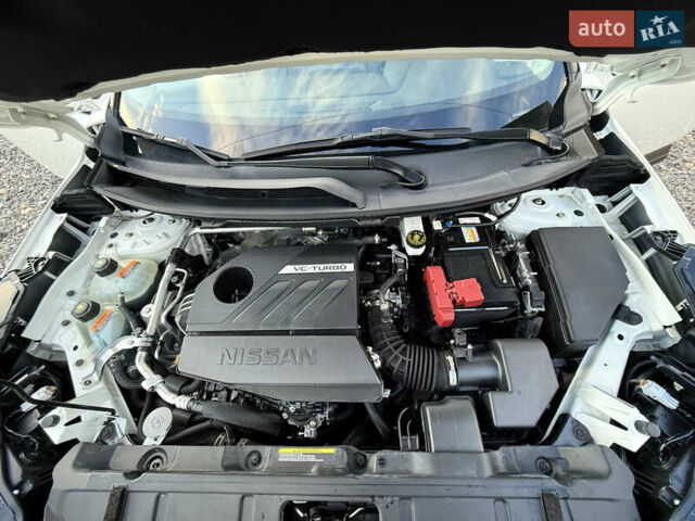 Белый Ниссан Rogue, объемом двигателя 1.5 л и пробегом 39 тыс. км за 21999 $, фото 77 на Automoto.ua